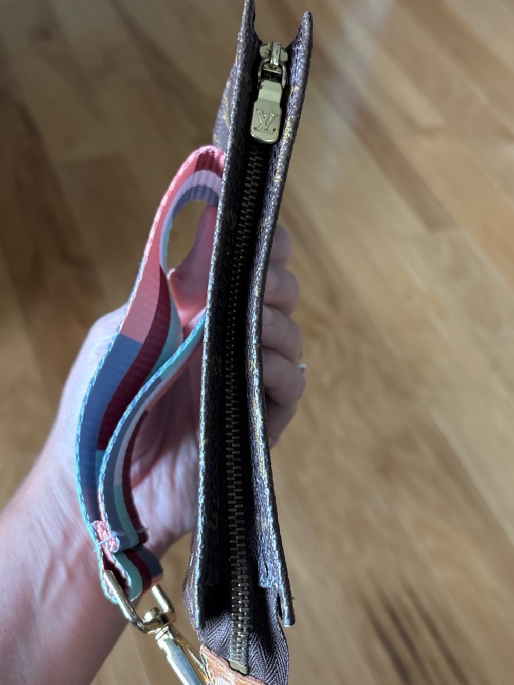Bucket pouch - Picture 8 of 11